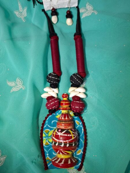 Traditional Gachkouto Pendant with Matching Earring