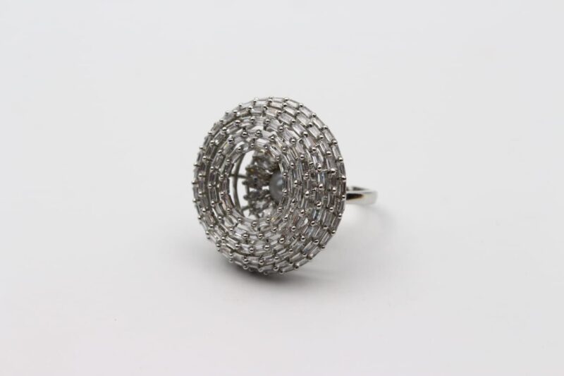 Silver Pearl and Baguette Ring - Image 2