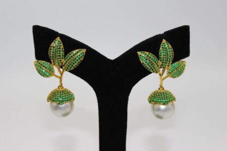 Stylish Pearl Drop Earring