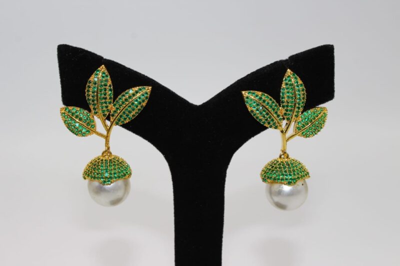 Stylish Pearl Drop Earring