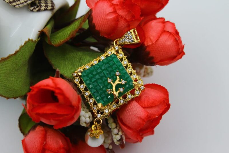Drop-Style Large, Ornate Green Stone Top and a Pearl Drop Set - Image 4